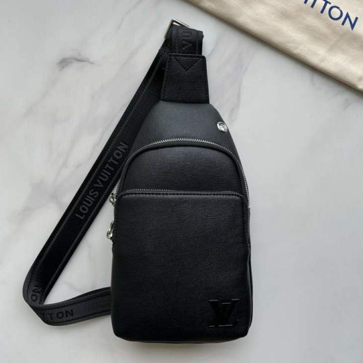 Picture of Louis Vuitton Mens Bags _SKUfw221783863fw